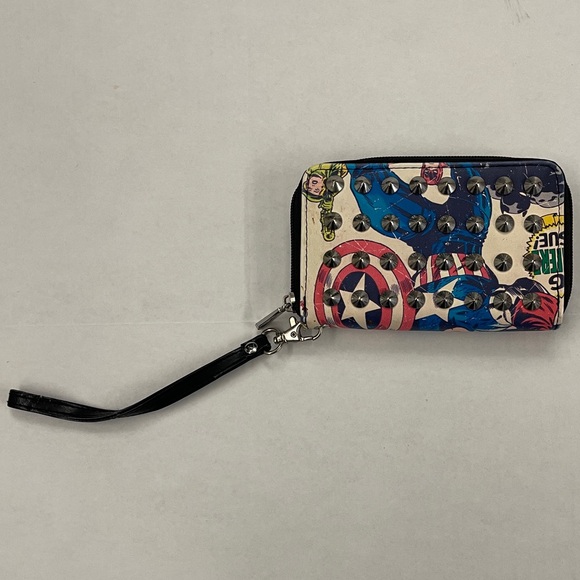 Marvel Captain America Studded Zip Around Wristlet Wallet - Picture 2 of 4